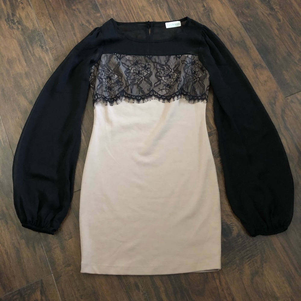 3/$25 Solemio Black Beige Long Sleeve Mini Dress - Picture 1 of 7